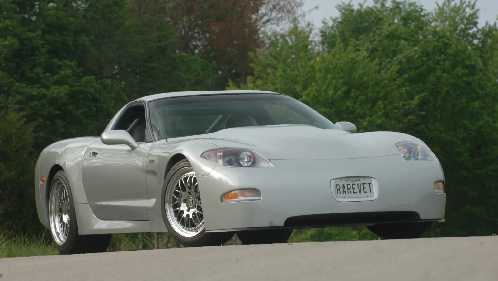 Click to Enlarge-Esc to Close Corvette Generations/C5/C5 Silver Grey Rare Vet.webp